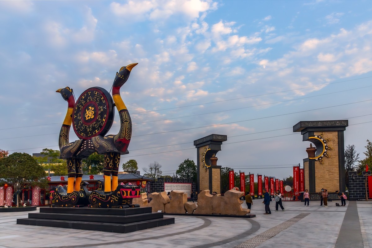 旅游记录 ：湖北 · 宜昌 · 三峡民俗演艺城