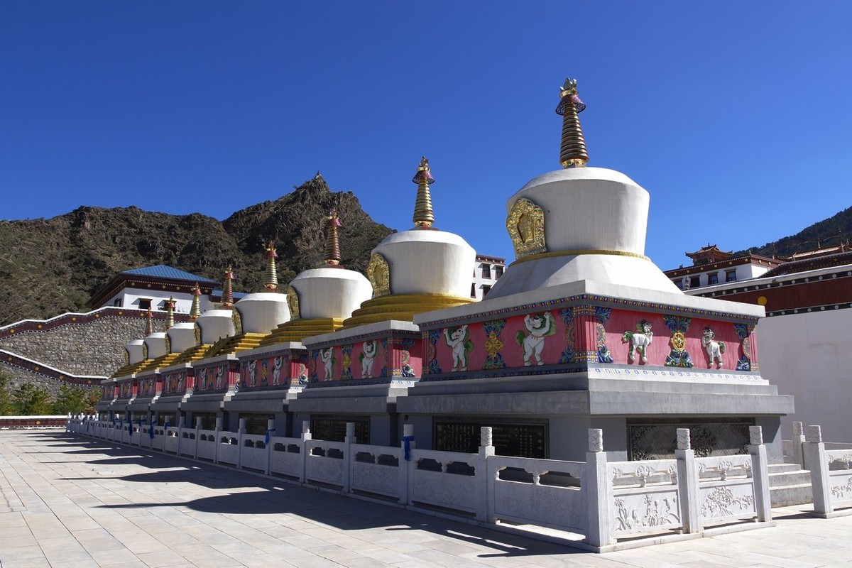 贺兰山北寺掠影