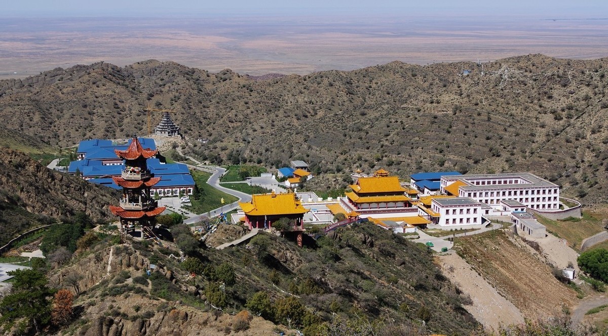 贺兰山北寺掠影