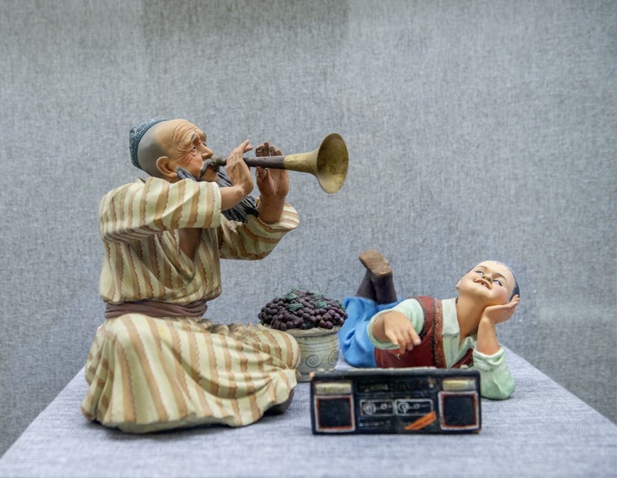 天津泥人张精美彩塑