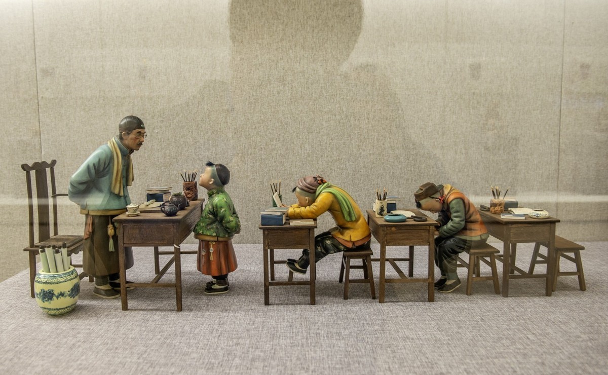 天津泥人张精美彩塑