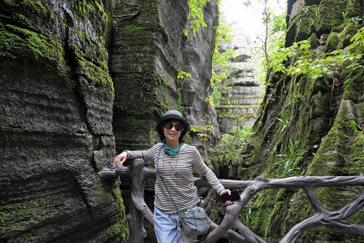 湖北游/恩施大峡谷梭布垭石林（5）