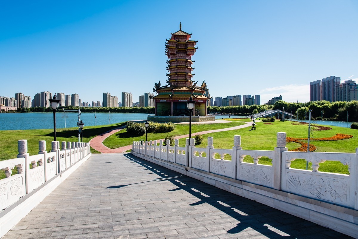 【镜头里】第1333号：唐山·运河唐人街之凤凰阁