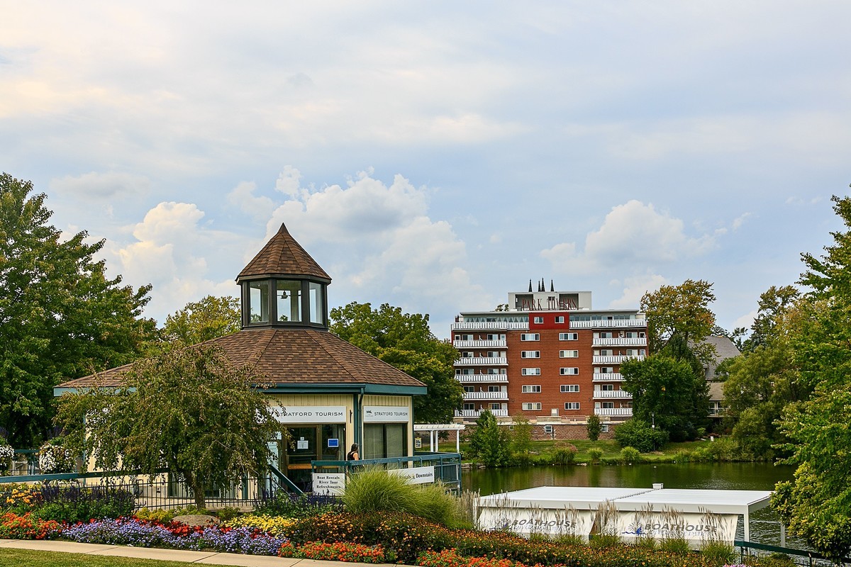 加拿大、美国游记（125）：（加）安大略 · 坡斯 · 斯特拉福德镇