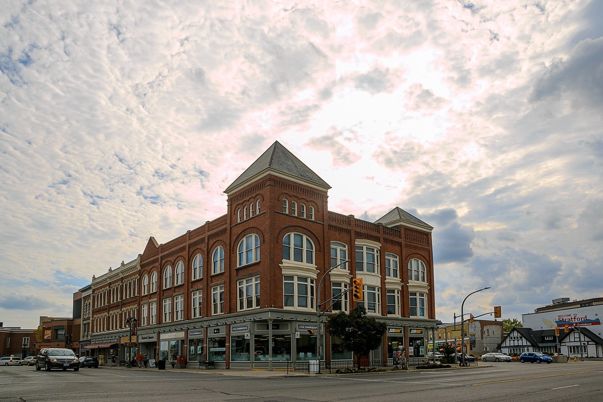 加拿大、美国游记（125）：（加）安大略 · 坡斯 · 斯特拉福德镇