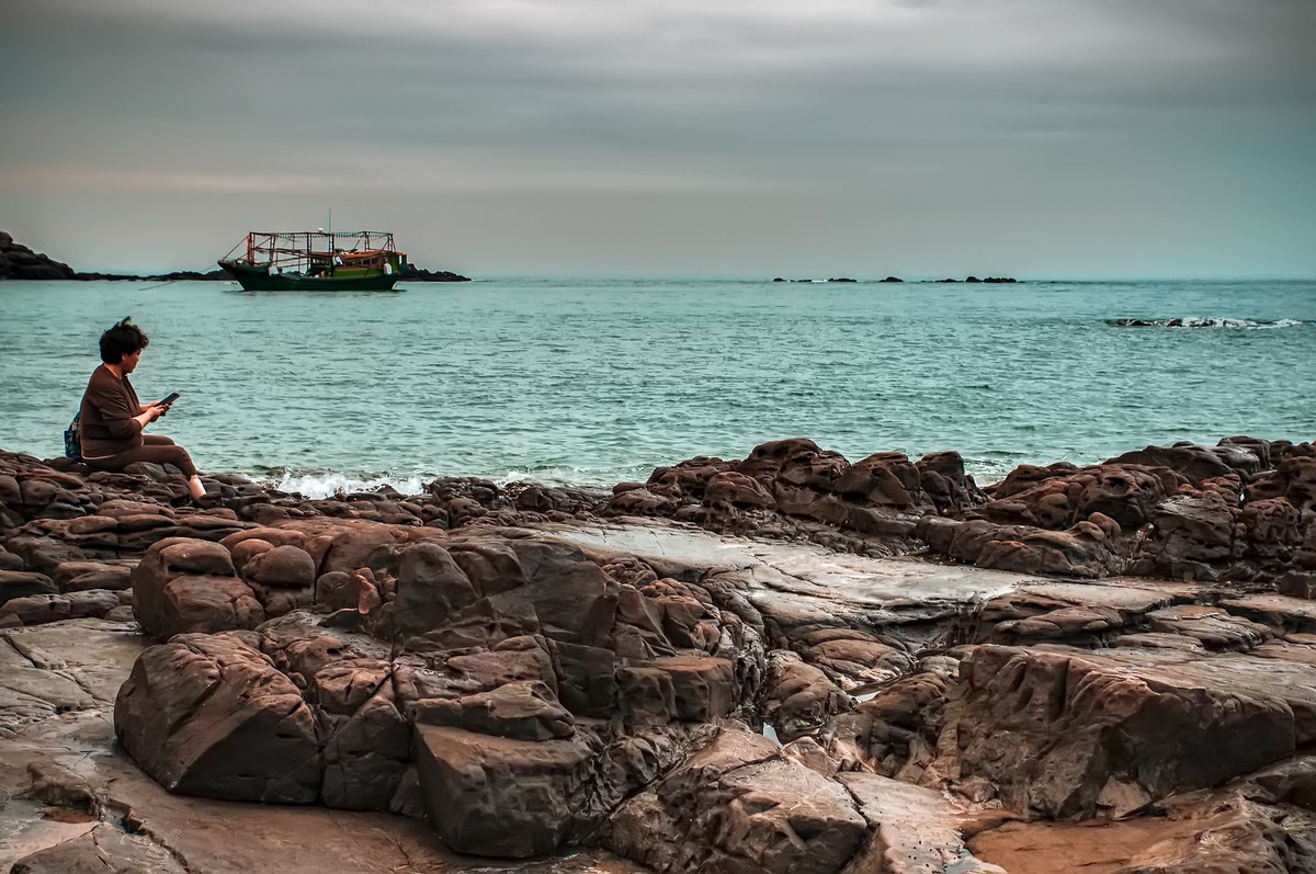 防城港 · 白龙炮台 · 怪石滩