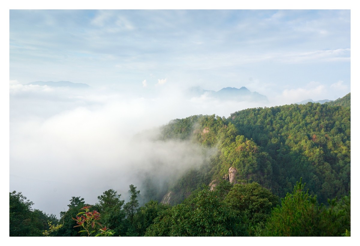 清晨山景（索尼A6000套头拍风景）