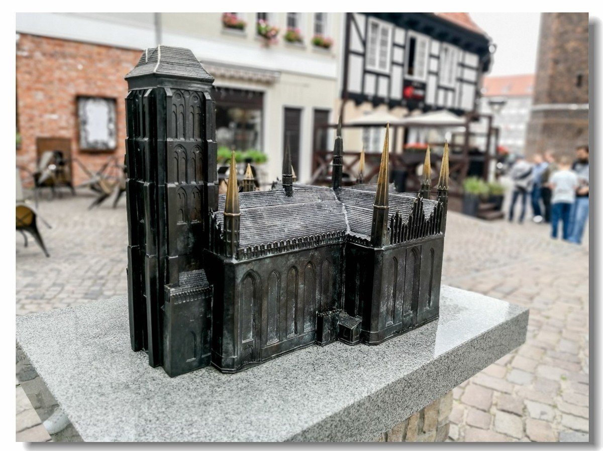 ”格挡斯克“  特色（波兰）