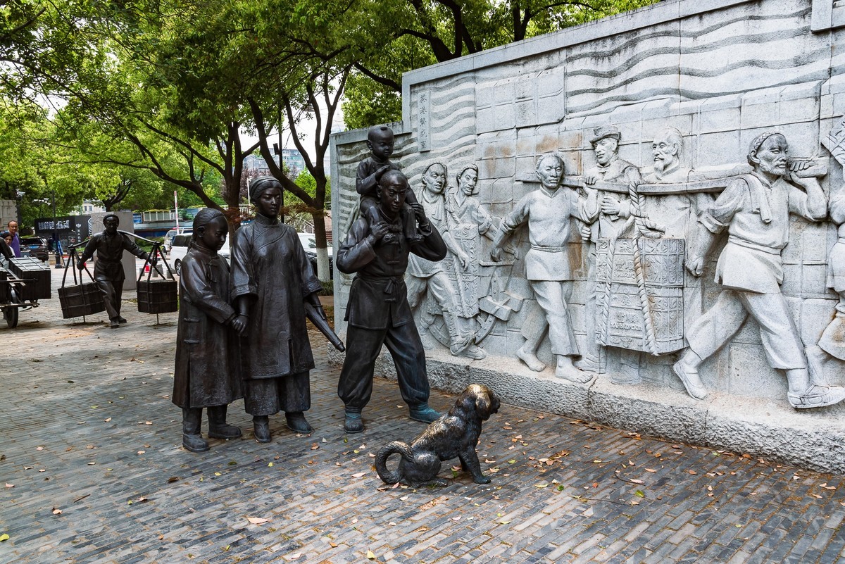 汉口江滩码头文化雕塑群（二）