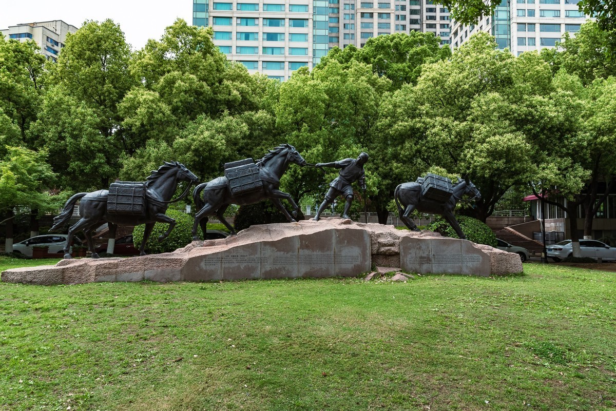 汉口江滩码头文化雕塑群（二）