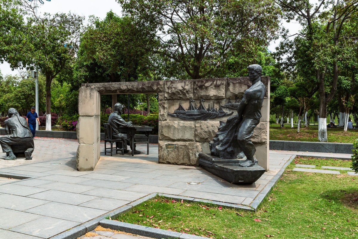 汉口江滩码头文化雕塑群（二）