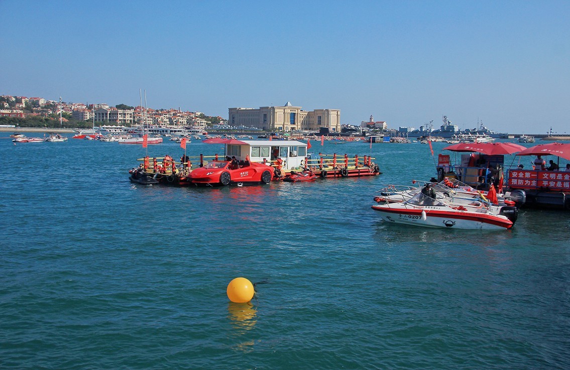 十一月的扫街抓拍片《风景，花草和妹子》
