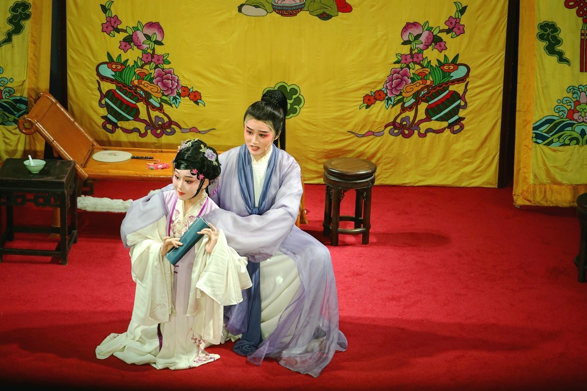 新编越剧《董小宛与冒辟疆》（南通越剧团）—舞台表演