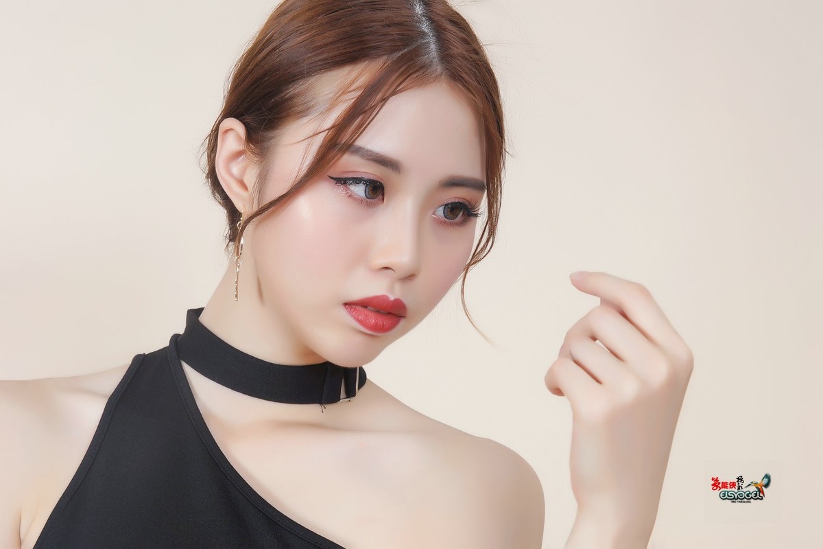 【黑裙少女】---米奇