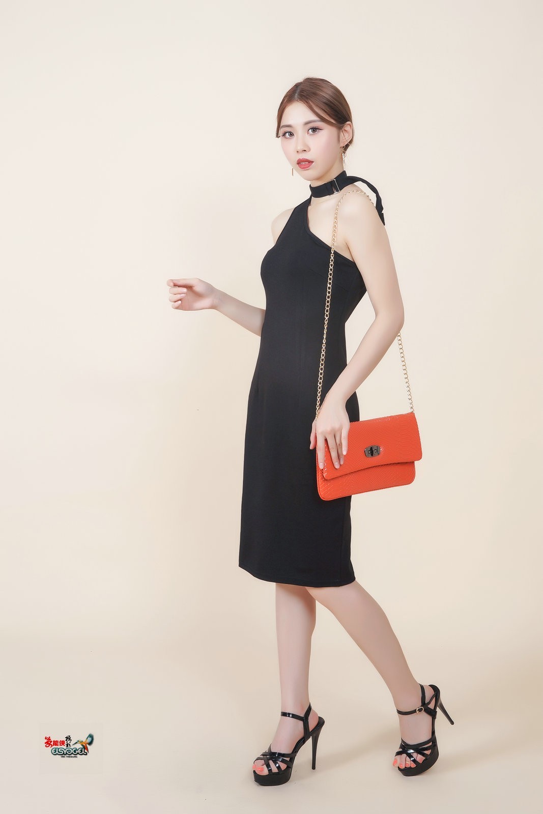 【黑裙少女】---米奇