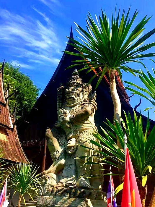 《不老松：中游国旅：异国风情：手机篇》27清莱黑庙～其实是私家艺术博物馆。