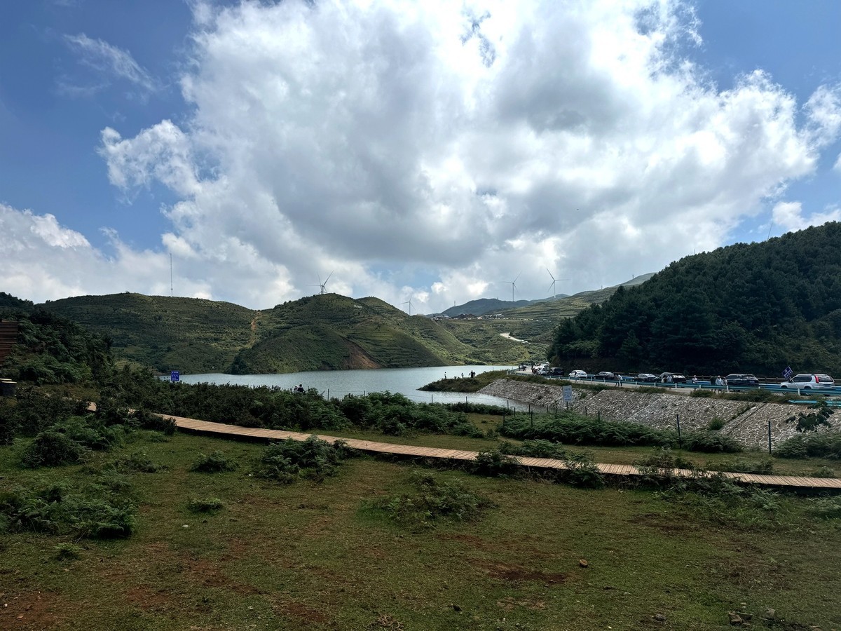 乌蒙大草原---:贵州[手机图】2