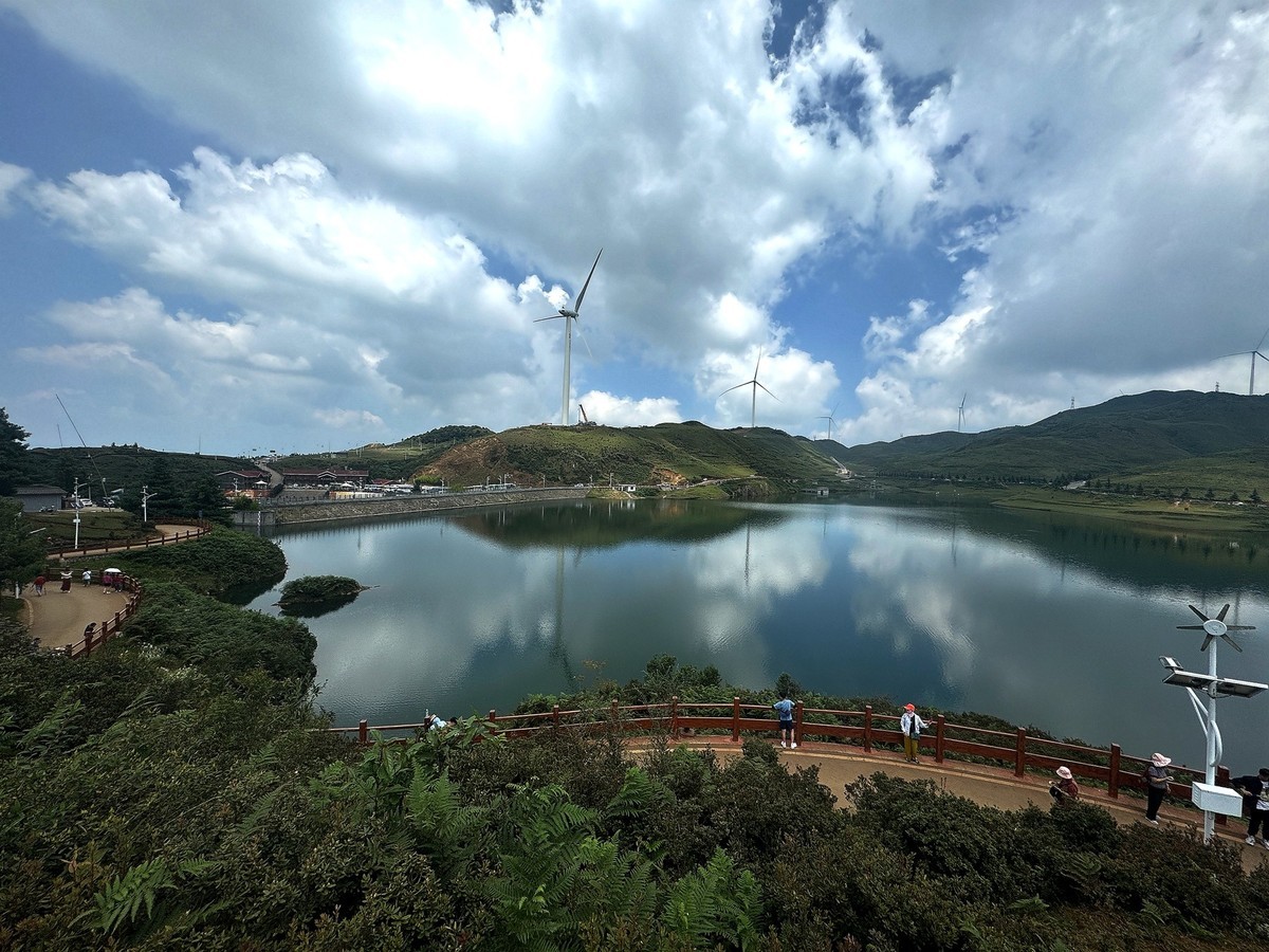 乌蒙大草原---:贵州[手机图】2