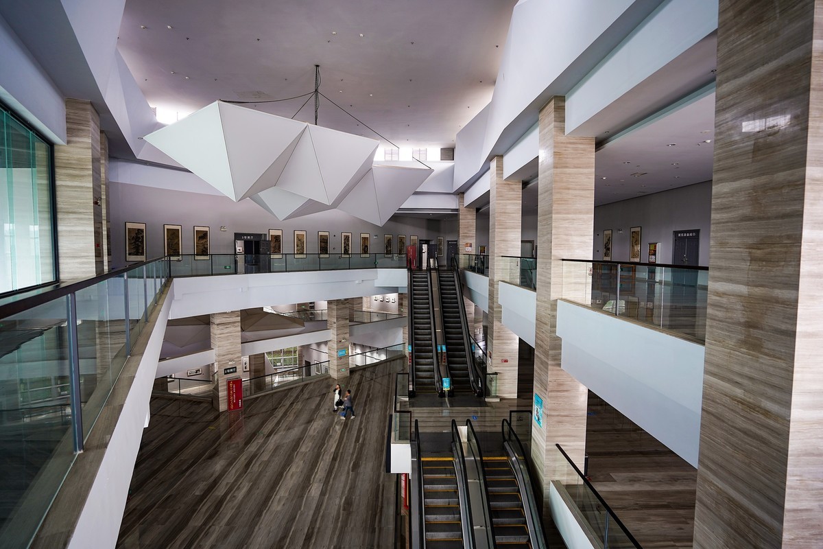 曲靖：美术馆一瞥