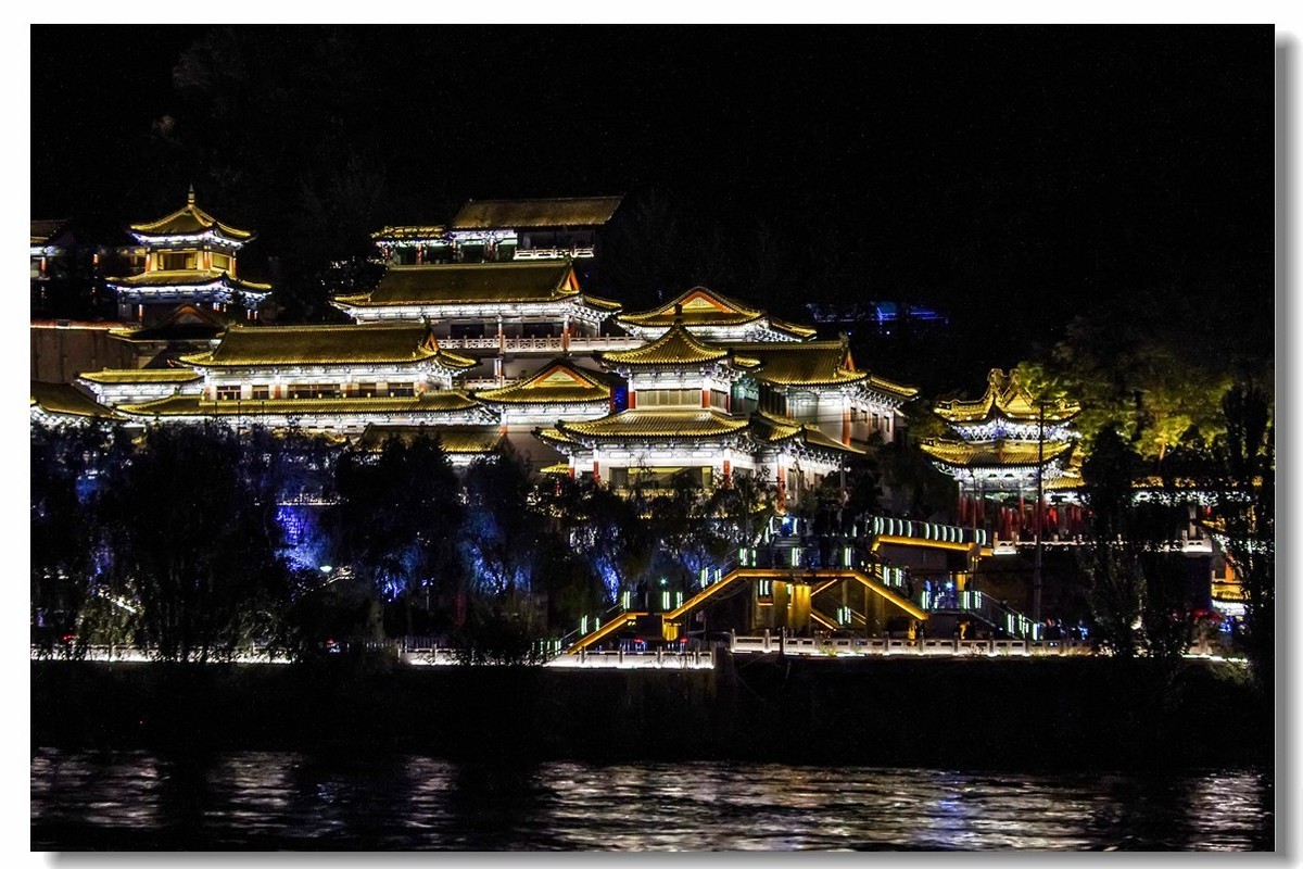 青甘大环之旅——大地之子、黄河母亲像、中山桥