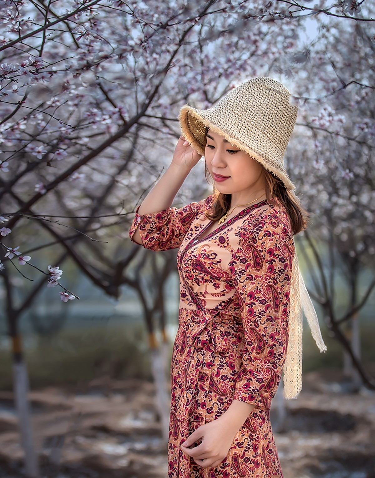 春催桃花烂漫时  【学拍环境人像】