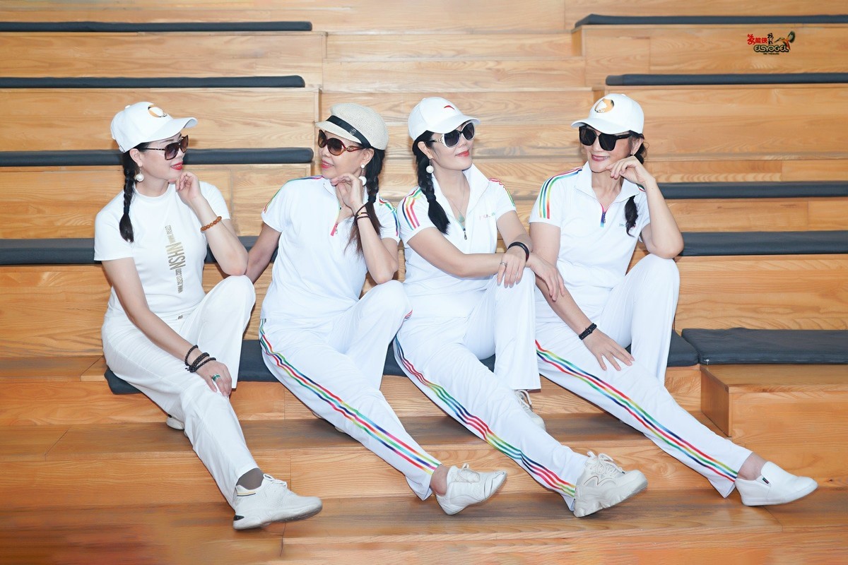 【岁月永留存·四大美女】---梁祝、蝴蝶、文文、小梅