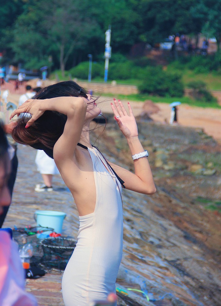 2023年元月一日新年第一帖。祝大家新年快乐万事如意！