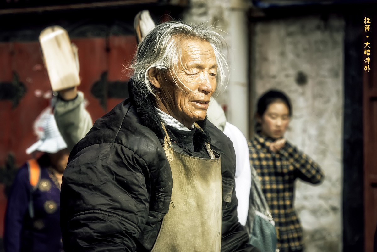 西藏拉萨：大昭寺外八廓街