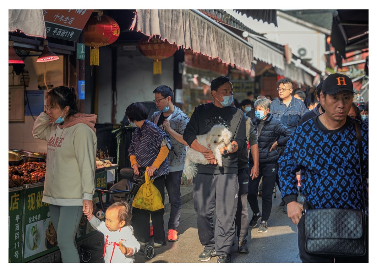 非常时期的古镇