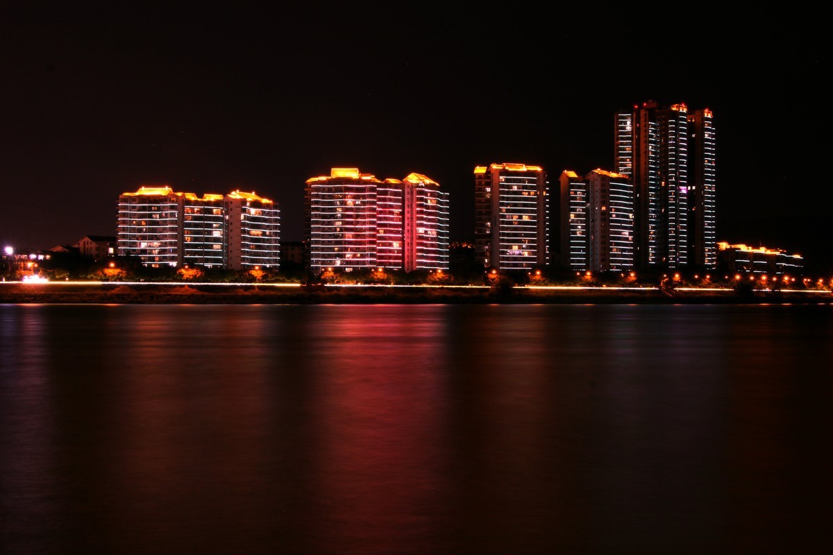 拍夜景上瘾，刚好遇到今天的霞光！