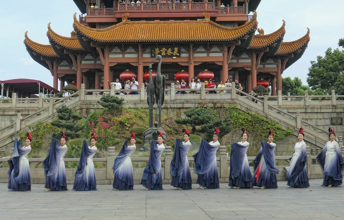 黄鹤楼舞蹈之一