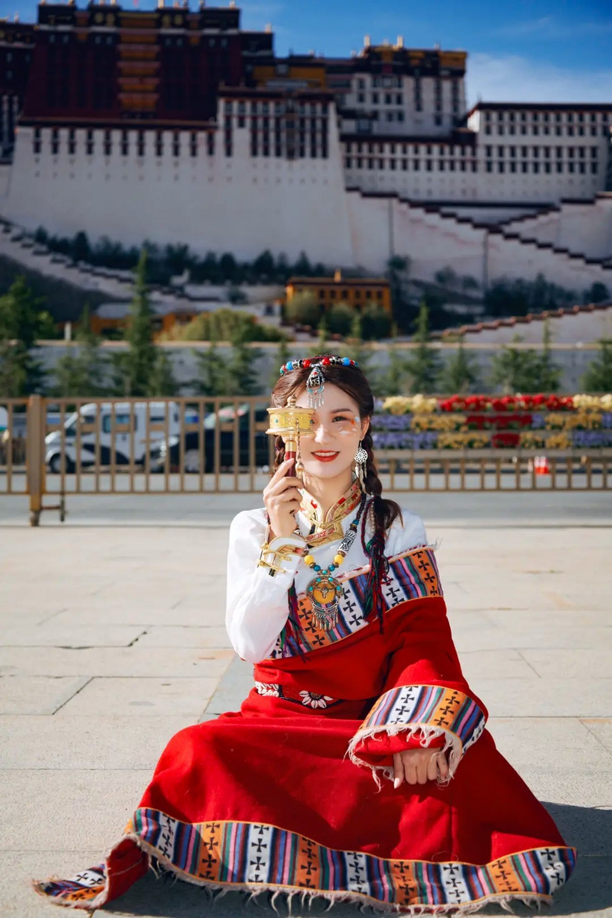 千年藏服文化，穿在身上的艺术 | 大作设计网站专栏-大作官网