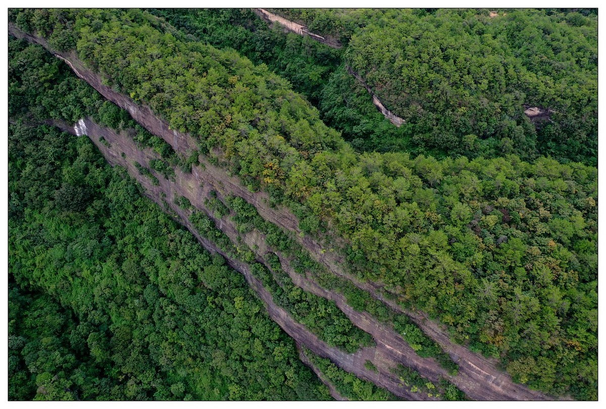 家在好山好水中