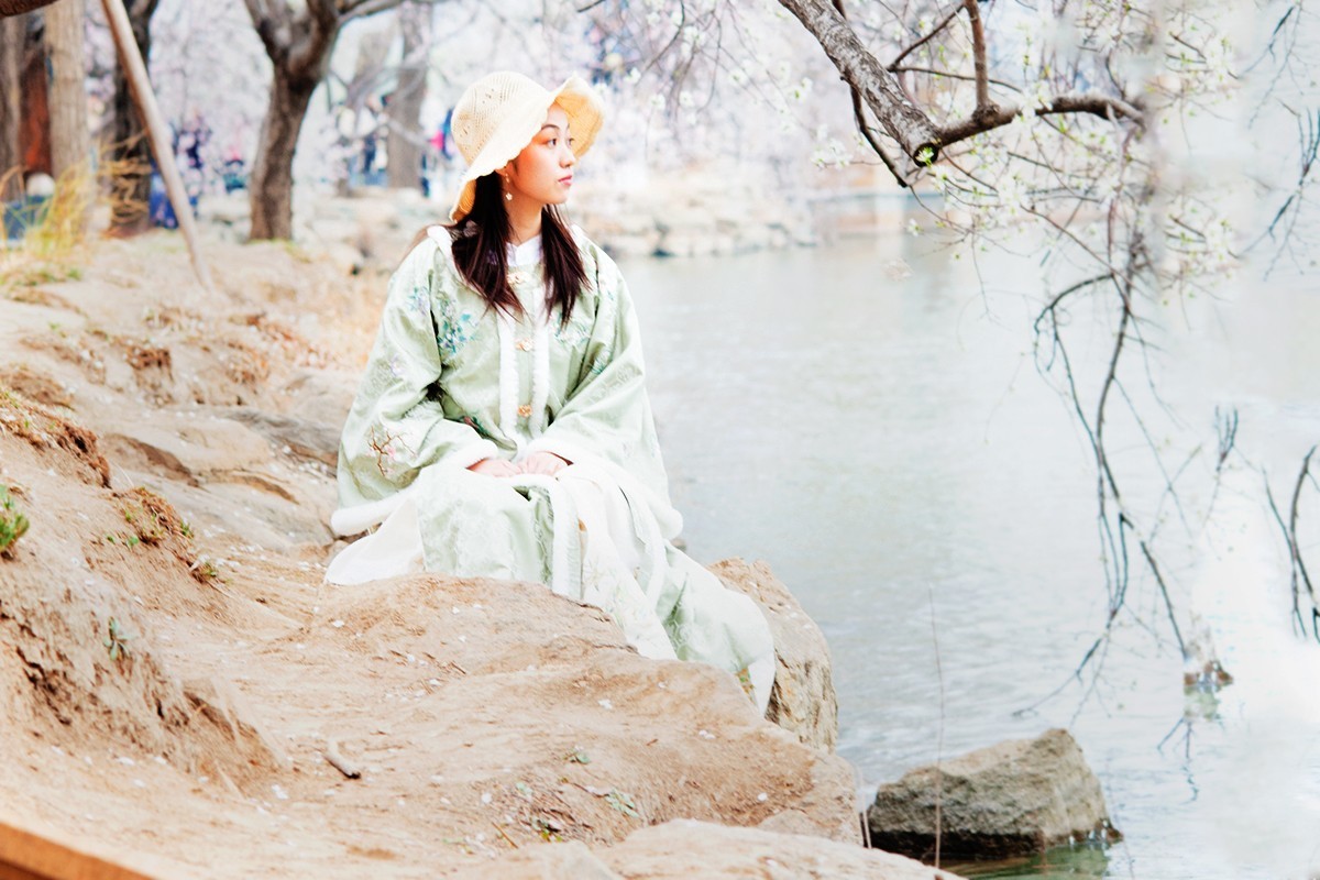 远远蹭拍的人像