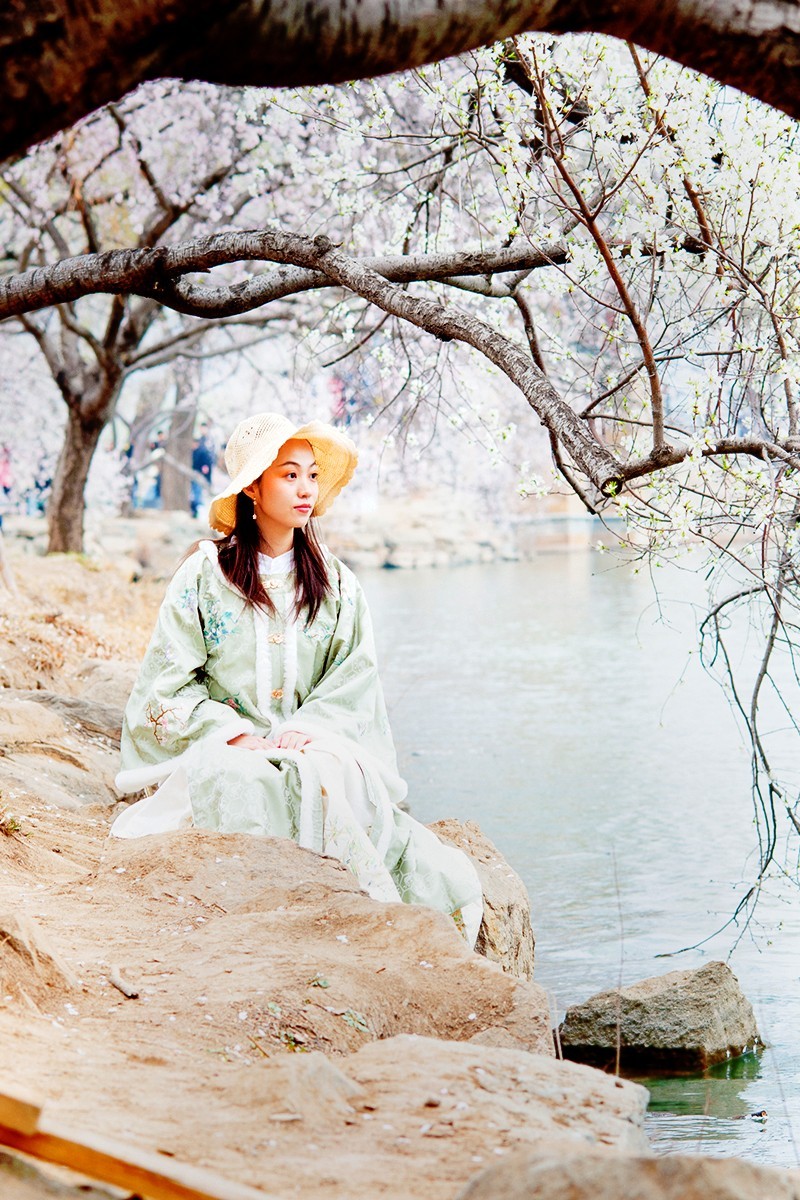 远远蹭拍的人像