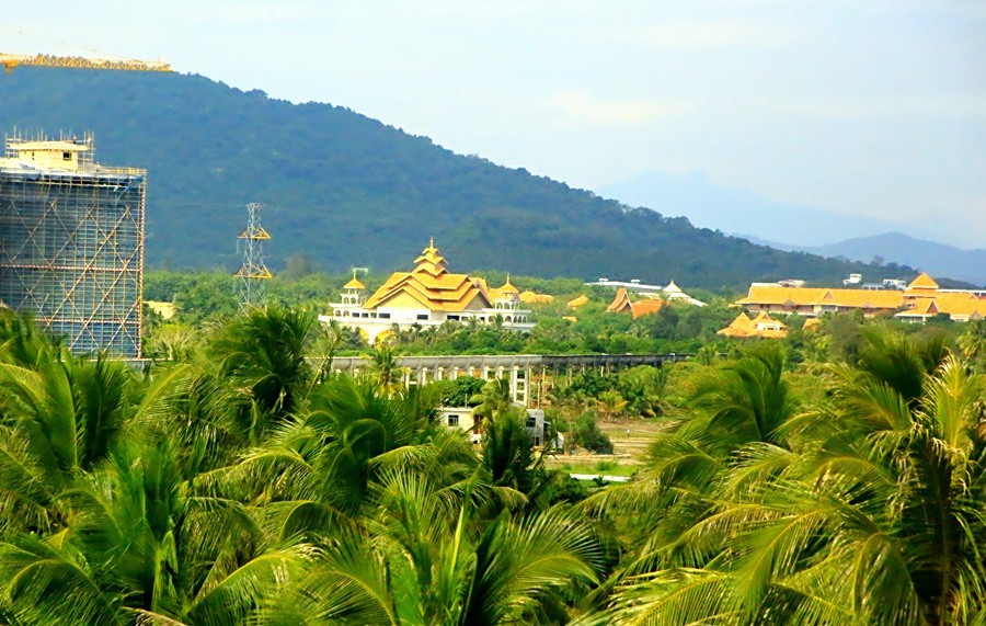 《不老松：纪实摄影》（12）从海口乘高铁沿东线去三亚之途中景!
