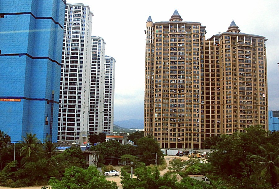 《不老松：纪实摄影》（12）从海口乘高铁沿东线去三亚之途中景!