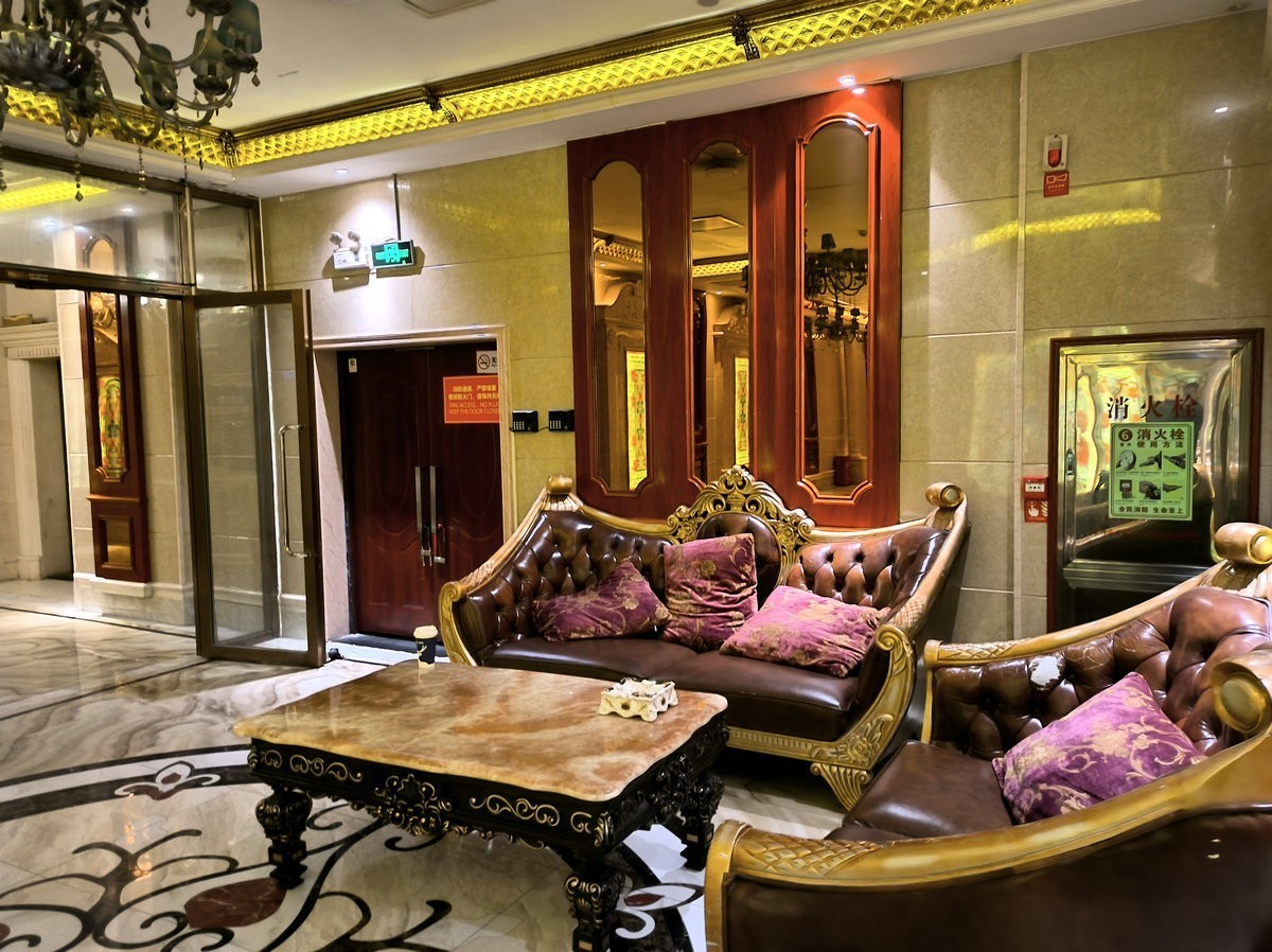 漫步星城 走街串巷（642）万家丽各种餐厅