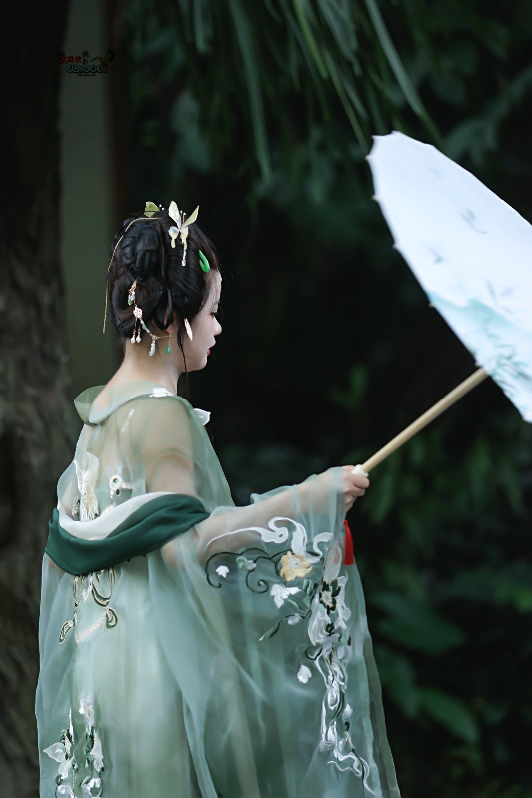 【林中情怀】---小美