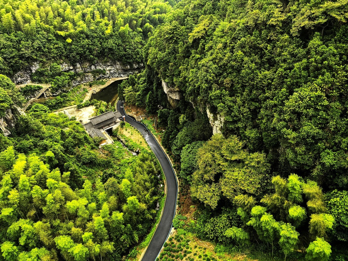 皖南宁国阿勒泰（皖南川藏线）---真也天镜的初秋二华为PURE 70 ULTRE直出）