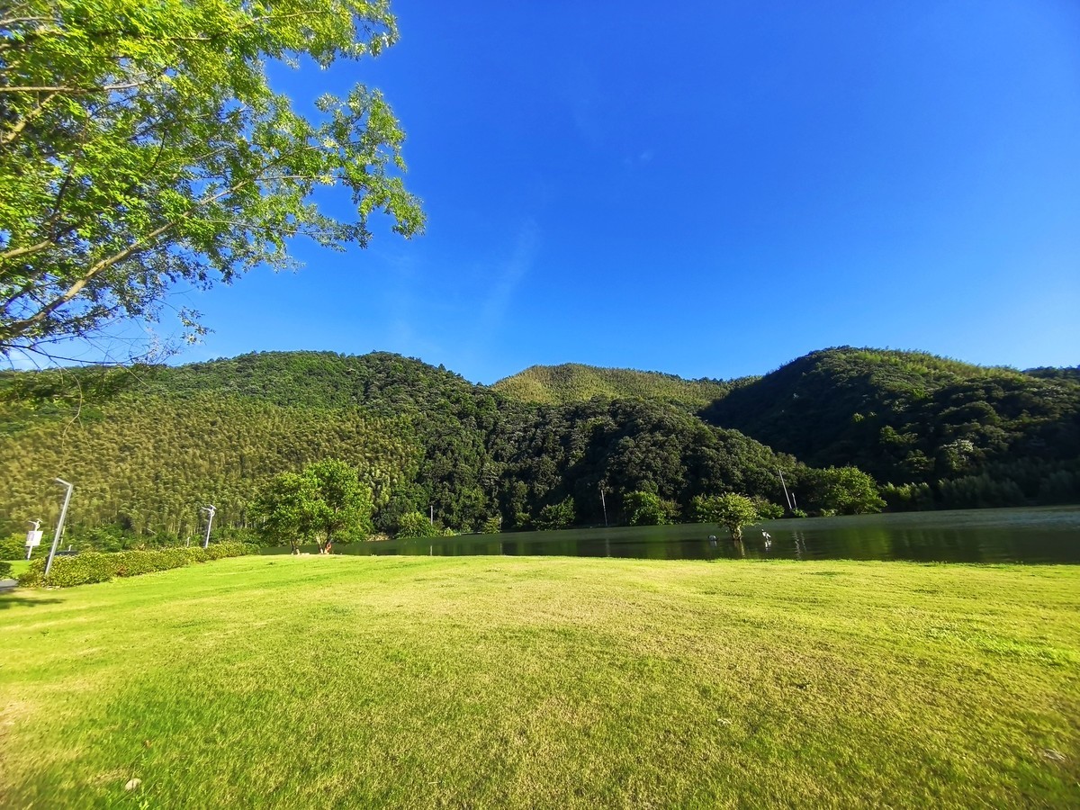 皖南宁国阿勒泰（皖南川藏线）---真也天镜的初秋二华为PURE 70 ULTRE直出）