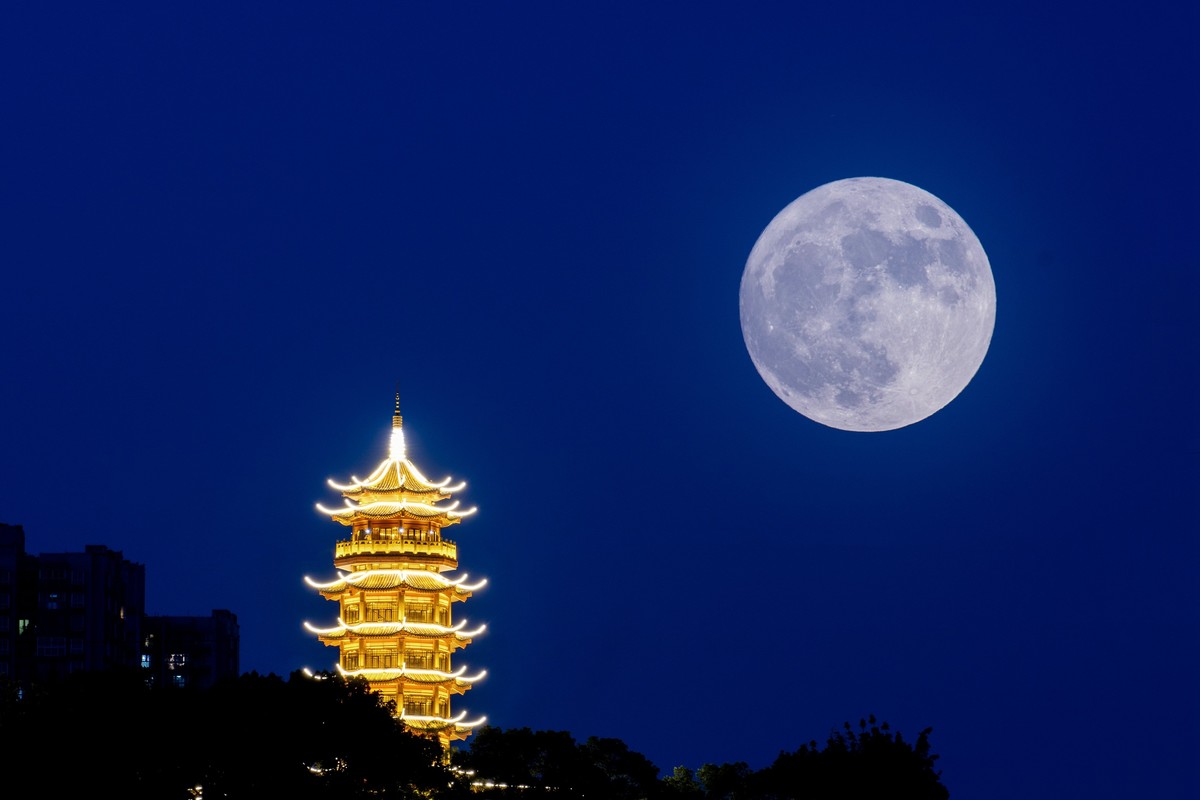 重庆 大月亮