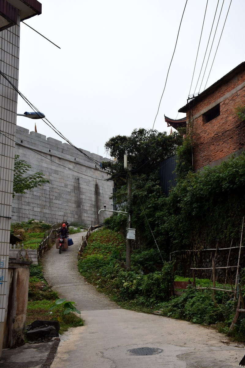 2023国庆 湘桂黔（36）600多年历史的古城垣