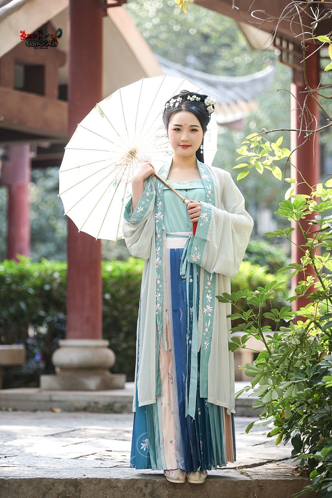 【汉服美女】---小董