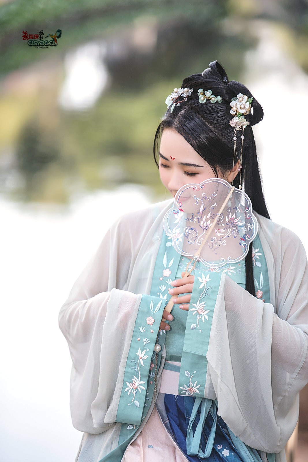 【汉服美女】---小董