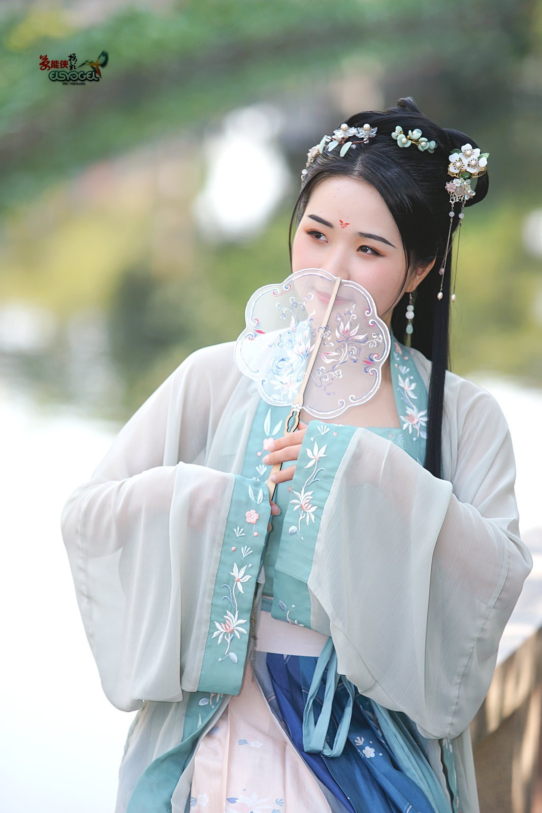 【汉服美女】---小董