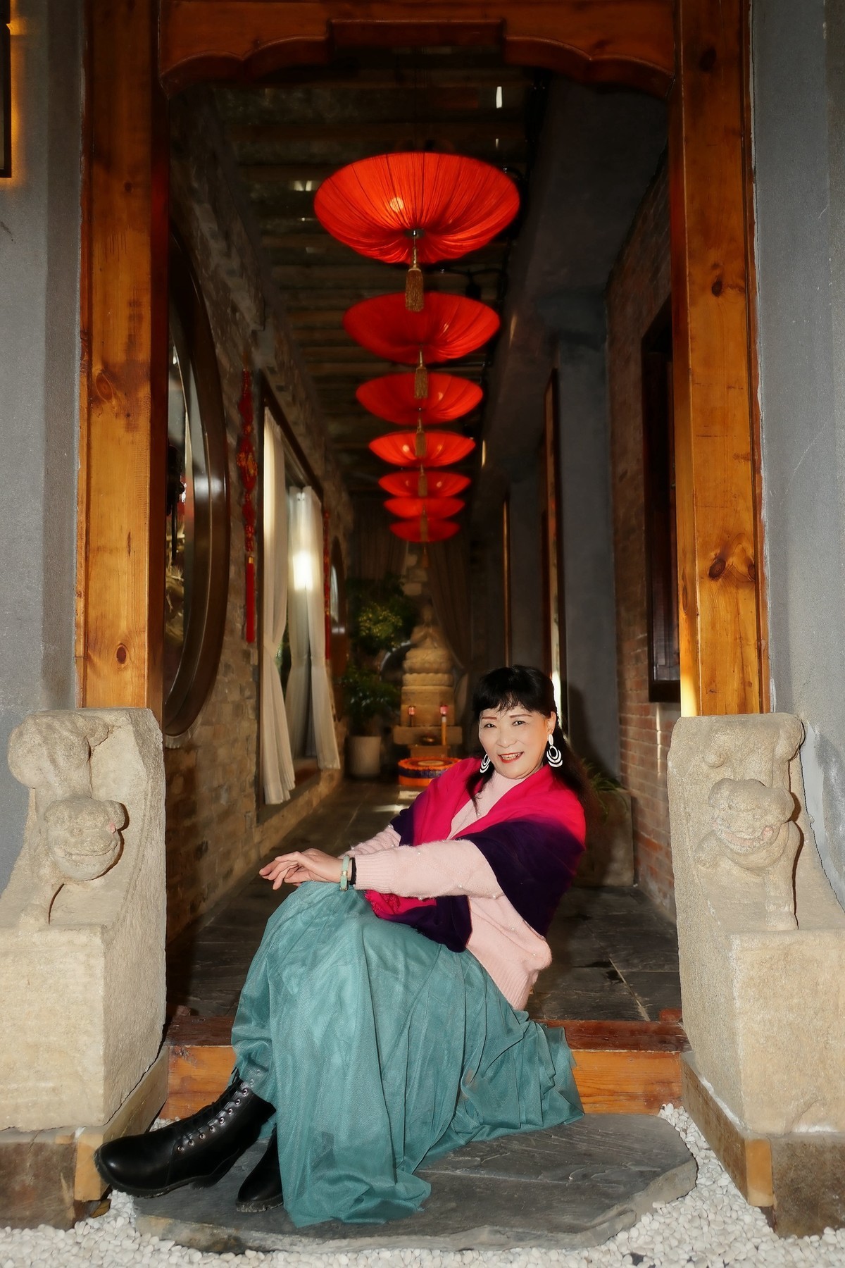 环境人像---汉阳造文化园---开心的海蓝宝美女！