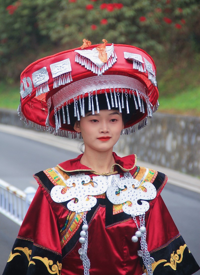 旅游扫街杂拍抓拍片《风景，花草和妹子》祝大家周末愉快！