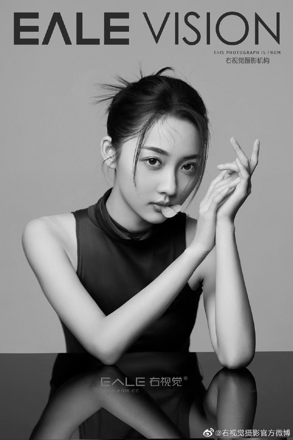 黑白人像 沉香