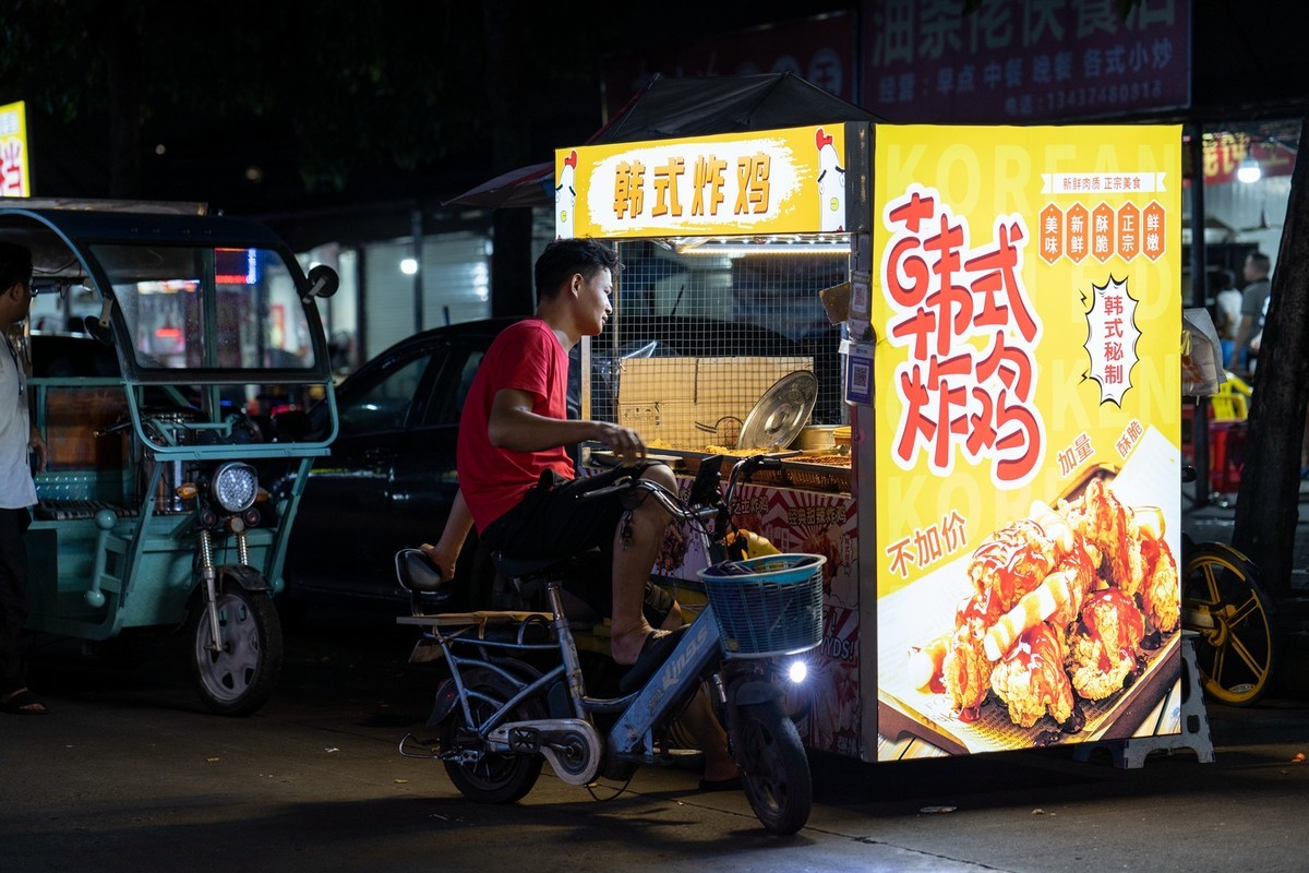 a7Rm4A+Zeiss Batis 85F1.8 ( 夜拍美食一条街 )试机镜